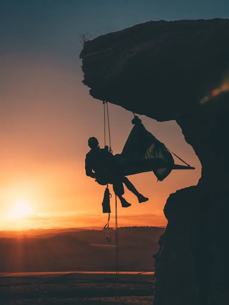 Hanging from a Polypropylene rope